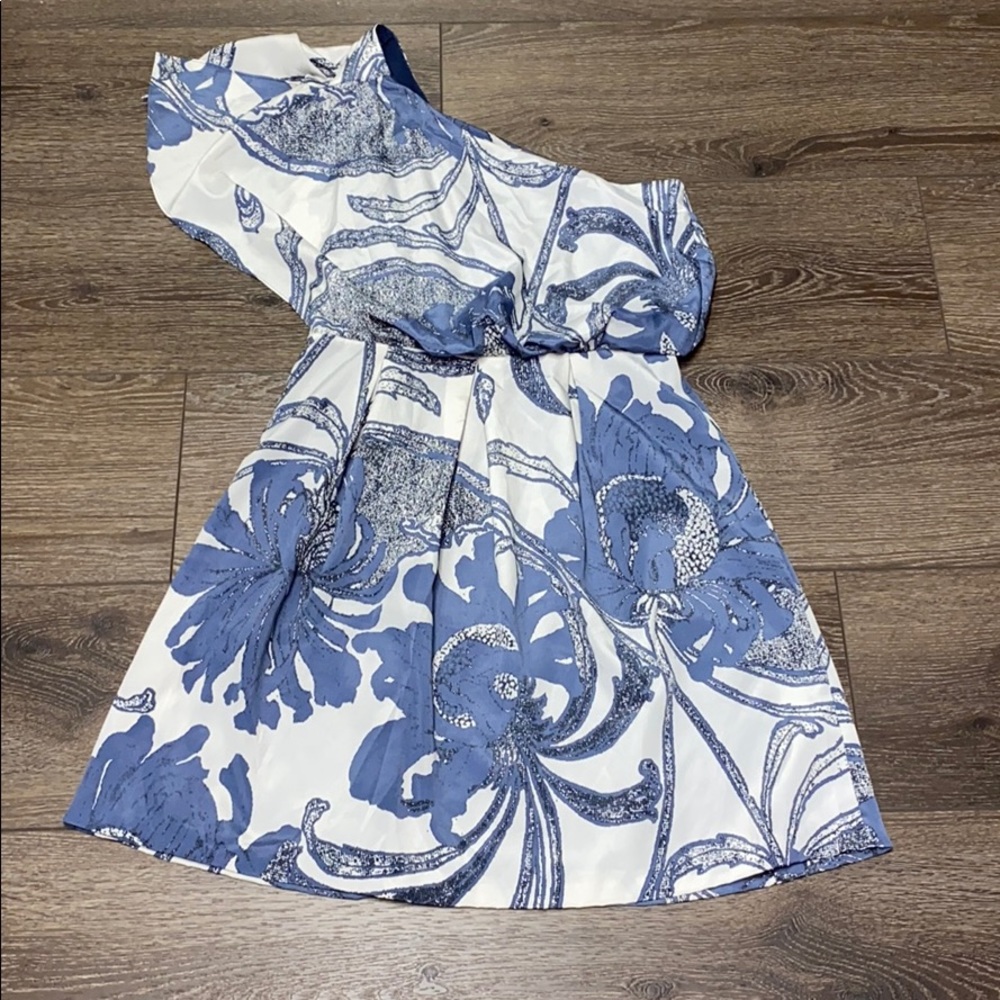 Jessica Simpson one shouldered dress size 8